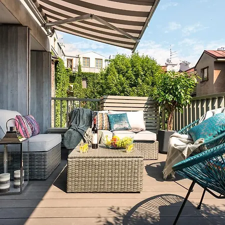 Privilege Suites Aparthotel 4*